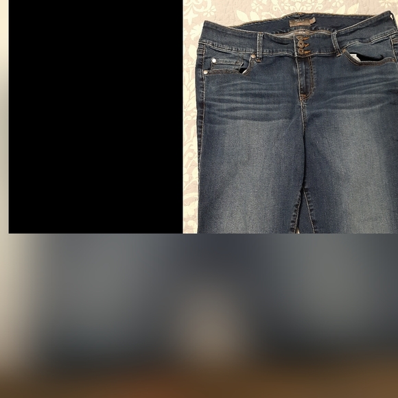 Lot of 3 Torrid Jeggings skinny super soft high rise Jean 18S 18 Short - Picture 11 of 12